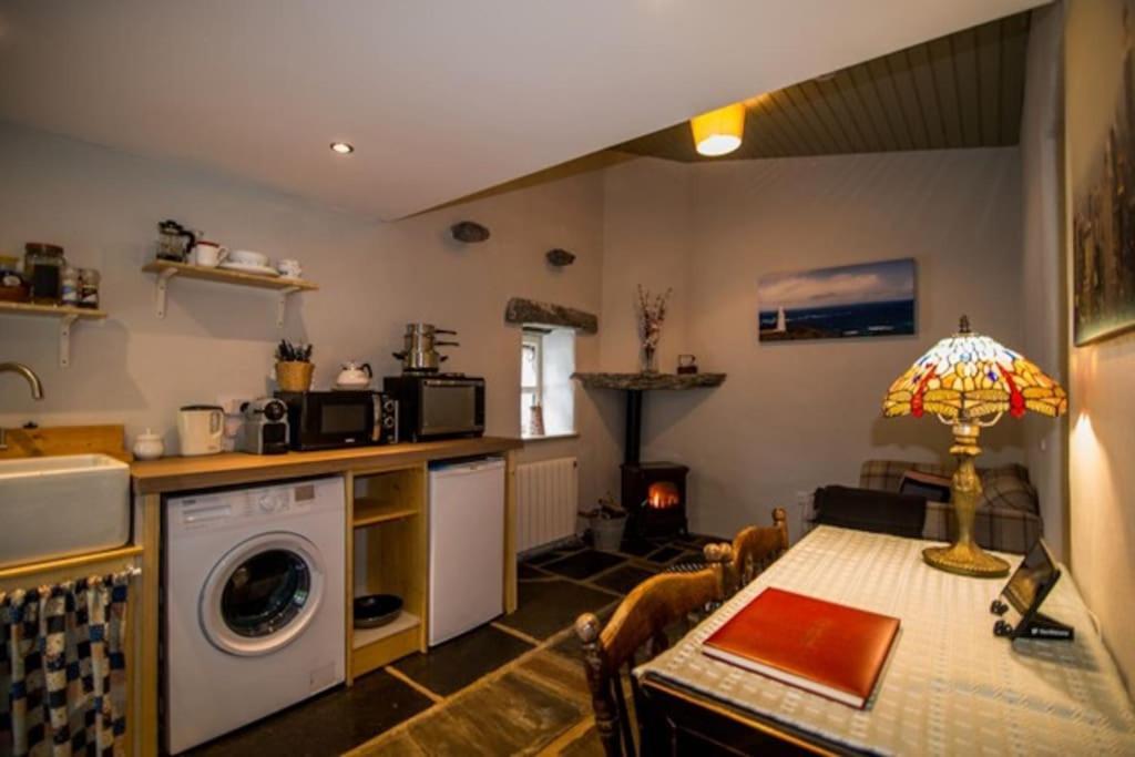 Fermoyle Properties Glynn'S Cottage Fanore Extérieur photo